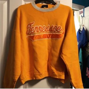 Vintage TN Vol sweatshirt says XS but fits like a S/M